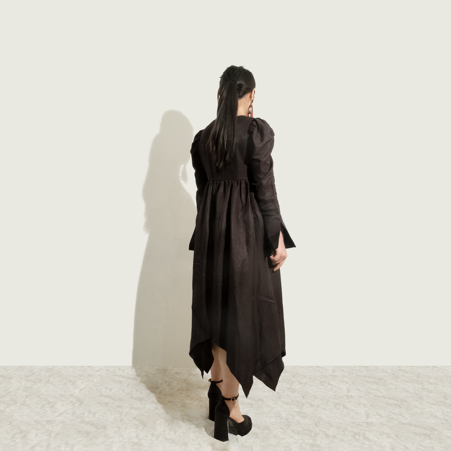 VESTITO NERO
